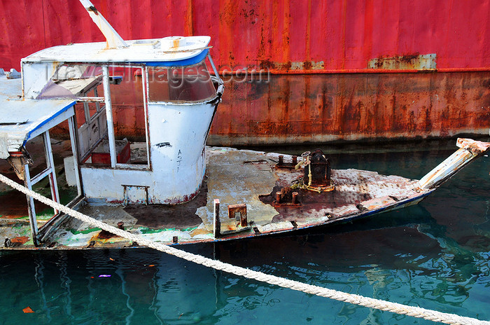 comoros56: Moroni, Grande Comore / Ngazidja, Comoros islands: sunk inter island ferry - Old port - photo by M.Torres - (c) Travel-Images.com - Stock Photography agency - Image Bank
