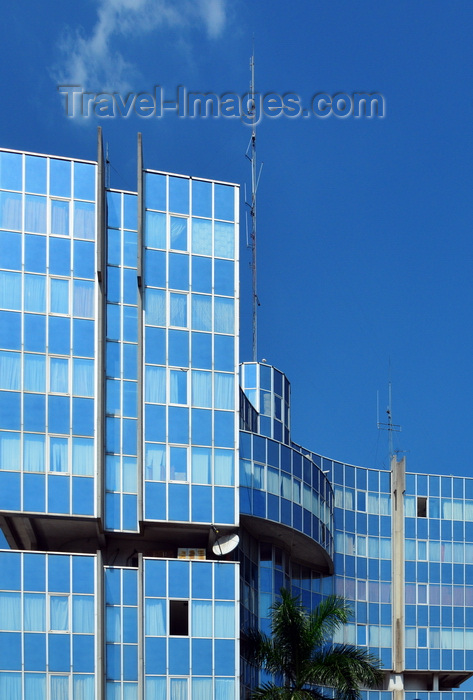 congo103: Brazzaville, Congo: glass facade of the Ministry of Hydrocarbons (the Oil Ministry)and the Ministry of Mines and Geology, Mines and Energy building on Place de la République (Ministère des Hydrocarbures - Immeuble Mines et Energie) - photo by M.Torres - (c) Travel-Images.com - Stock Photography agency - Image Bank