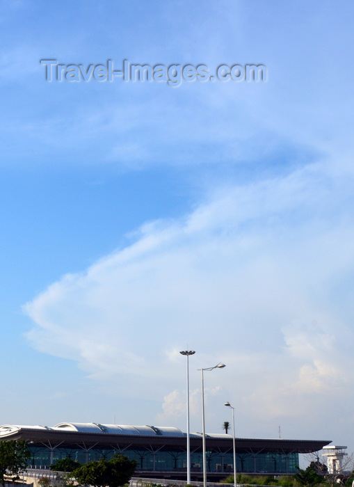 congo106: Brazzaville, Congo: Maya-Maya Airport (IATA: BZV, ICAO: FCBB), Brazzaville international airport - terminal land side facade as seen from the airport round-about - photo by M.Torres - (c) Travel-Images.com - Stock Photography agency - Image Bank