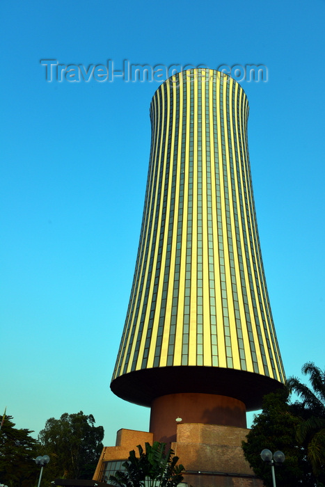 congo36: Brazzaville, Congo: Nabemba tower / Tour Nabemba, aka Elf Tower, built by Elf Aquitaine Congo, houses the offices of Total, the French Supermajor oil company, that took over Elf - skyscraper by architect Jean Marie Legrand - seen from the base - Quartier de la Plaine, Poto-Poto - photo by M.Torres - (c) Travel-Images.com - Stock Photography agency - Image Bank