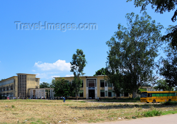 congo86: Brazzaville, Congo: Lycée Savorgnan de Brazza and library bus - architect Roger Erell, Avenue de Djoué, Quartier de Bacongo - photo by M.Torres - (c) Travel-Images.com - Stock Photography agency - Image Bank