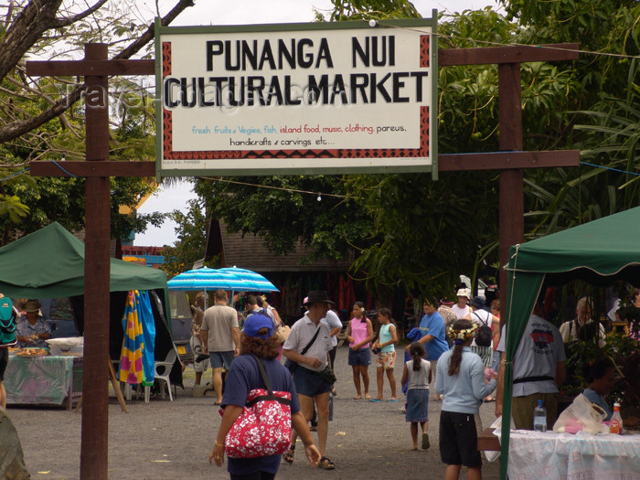 cook23: Cook Islands - Rarotonga island: Avarua - Punanga Nui Cultural Market - photo by B.Goode - (c) Travel-Images.com - Stock Photography agency - Image Bank