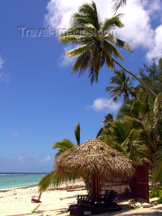 cook31: Cook Islands - Rarotonga island: sunny day on black Rock Beach - photo by B.Goode - (c) Travel-Images.com - Stock Photography agency - Image Bank