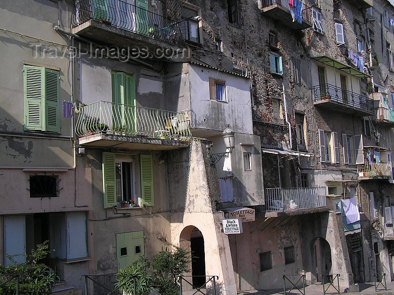 corsica169: Corsica - Bastia: neglected houses - photo by J.Kaman - (c) Travel-Images.com - Stock Photography agency - Image Bank