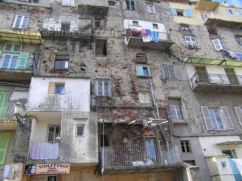 corsica179: Corsica - Bastia: neglected houses II - photo by J.Kaman - (c) Travel-Images.com - Stock Photography agency - Image Bank