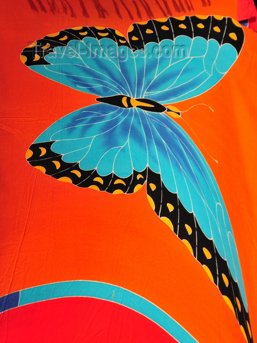costa-rica111: Manuel António, Puntarenas province, Costa Rica: pareo - wraparound skirt - butterfly - photo by M.Torres - (c) Travel-Images.com - Stock Photography agency - Image Bank