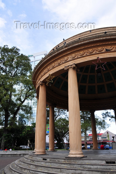 costa-rica35: San José, Costa Rica: San José Parque Morazan - neo-classical bandstand - Templo de la Música - photo by M.Torres - (c) Travel-Images.com - Stock Photography agency - Image Bank