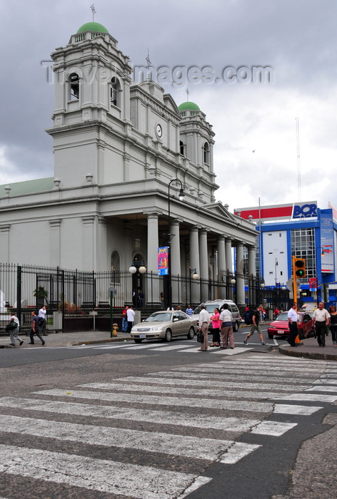 costa-rica74: San José, Costa Rica: Metropolitan Cathedral, facing the Central Park - designed by Eusebio Rodriguez - seen from Av 2 Centenario - Catedral Metropolitana - photo by M.Torres - (c) Travel-Images.com - Stock Photography agency - Image Bank