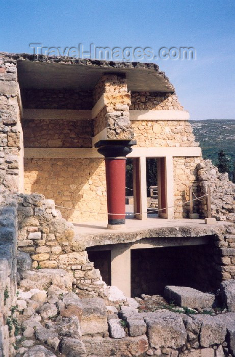crete71: Crete, Greece - Knossos palace (Heraklion prefecture): ruins of the so called "customs house" (photo by Miguel Torres) - (c) Travel-Images.com - Stock Photography agency - Image Bank