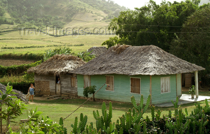 cuba100: Cuba - Holguín province - green house in the mountains - photo by G.Friedman - (c) Travel-Images.com - Stock Photography agency - Image Bank