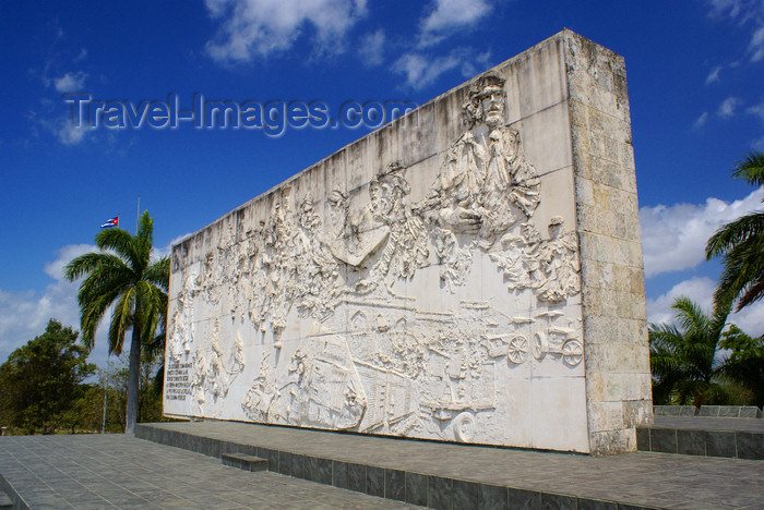 cuba138: Santa Clara, Villa Clara province, Cuba: bas-relief wall - Monument and Mausoleum of Ernesto "Che" Guevara - photo by A.Ferrari - (c) Travel-Images.com - Stock Photography agency - Image Bank