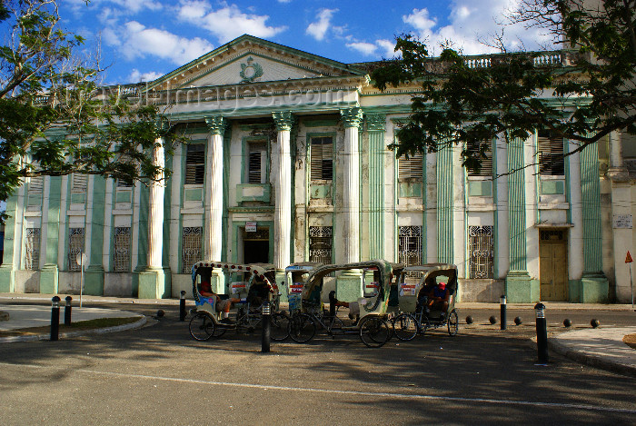 cuba26: Camagüey, Cuba: Parque Marti - photo by A.Ferrari - (c) Travel-Images.com - Stock Photography agency - Image Bank