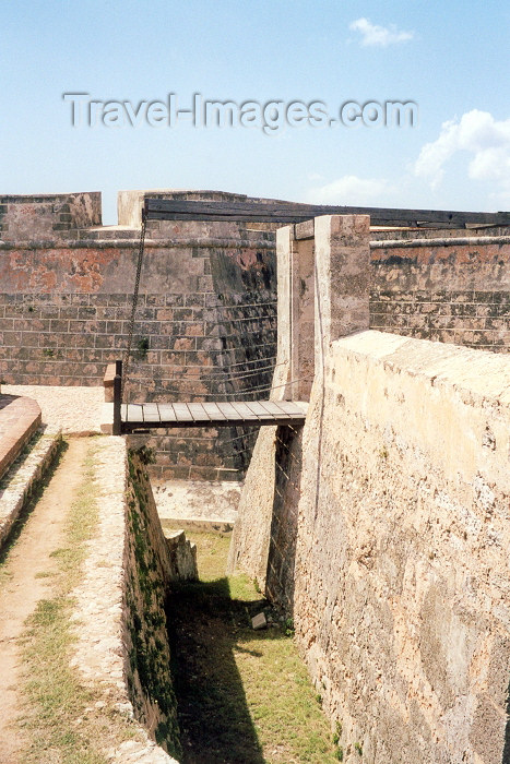 cuba31: Cuba - Santiago:in fort San Pedro de la Roca - El Morro - Unesco world heritage site (photo by M.Torres) - (c) Travel-Images.com - Stock Photography agency - Image Bank