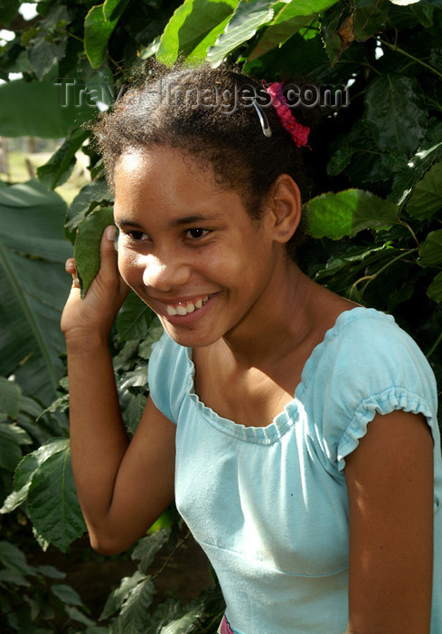 cuba98: Cuba - Holguín province - girl in blue - portrait 300 dpi PICT3990 - photo by G.Friedman - (c) Travel-Images.com - Stock Photography agency - Image Bank