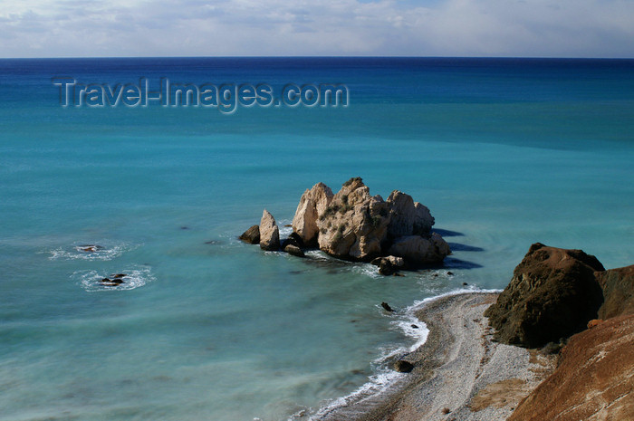 cyprus113: Petra Tou Romiou - Paphos district, Cyprus: view from above - limestone rock formation - photo by A.Ferrari - (c) Travel-Images.com - Stock Photography agency - Image Bank