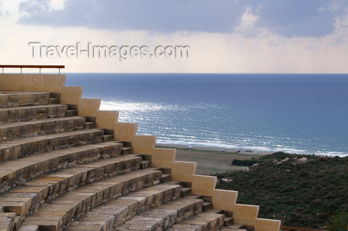 cyprus61: Kourion - Limassol district, Cyprus: Greco-Roman theatre and the eastern Mediterranean - photo by A.Ferrari - (c) Travel-Images.com - Stock Photography agency - Image Bank