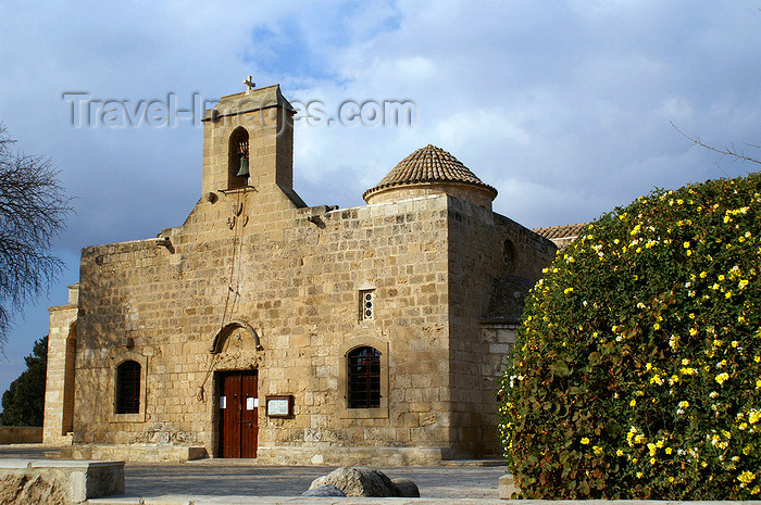 cyprus89:  Kiti - Larnaca district, Cyprus: Angeloktisti church - facade - photo by A.Ferrari - (c) Travel-Images.com - Stock Photography agency - Image Bank