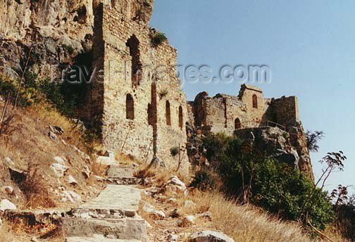 cyprusn10: North Cyprus - Kyrenia region: walls of St Hilarion castle (photo by Galen Frysinger) - (c) Travel-Images.com - Stock Photography agency - Image Bank