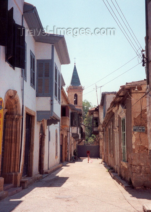 cyprusn4: Cyprus - Nicosia / NIC / Lefkosa: northern part of the city - dead end to the green line (photo by Miguel Torres) - (c) Travel-Images.com - Stock Photography agency - Image Bank