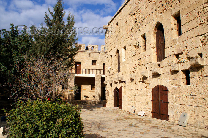 cyprusn43: Kyrenia, North Cyprus: courtyard of the castle - photo by A.Ferrari - (c) Travel-Images.com - Stock Photography agency - Image Bank