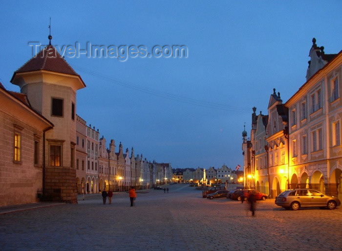 czech122: Czech Republic - Telc / Teltsch (Southern Moravia - Jihomoravský - Jihlavský kraj): the night arrives - photo by J.Kaman - (c) Travel-Images.com - Stock Photography agency - Image Bank