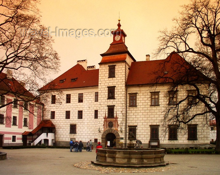 czech170: Czech Republic - Trebon / Wittingau (Southern Bohemia - Jihoceský - Budejovický kraj): Chatteau - Jindrichuv Hradec district, Southern Bohemia - photo by J.Kaman - (c) Travel-Images.com - Stock Photography agency - Image Bank