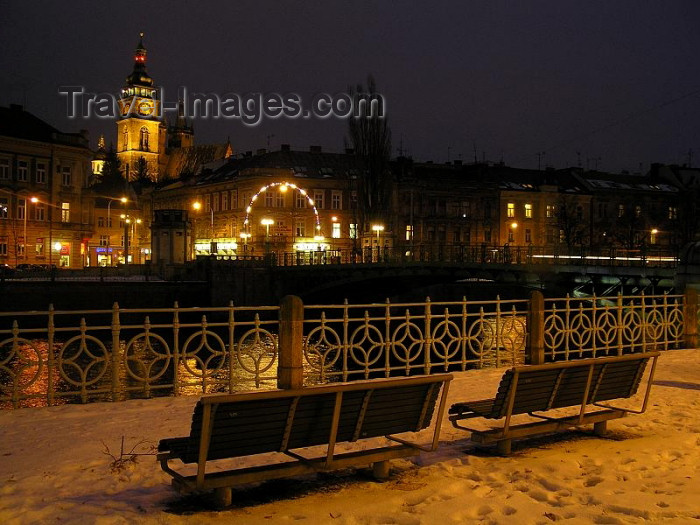 czech232: Czech Republic - Hradec Kralove: banks of the river Elbe - photo by J.Kaman - (c) Travel-Images.com - Stock Photography agency - Image Bank