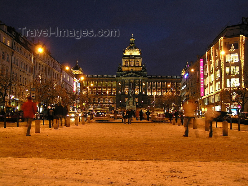 czech370: Czech Republic - Prague / Praha: Wenceslas Square / Václavské námìstí at night - photo by J.Kaman - (c) Travel-Images.com - Stock Photography agency - Image Bank