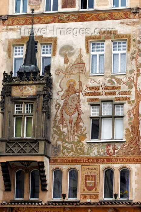 czech413: Storch House - Old TOwn Square - Prague, Czech Republic, Europe - photo by H.Olarte - (c) Travel-Images.com - Stock Photography agency - Image Bank