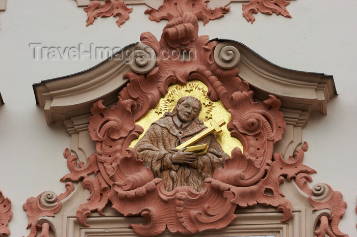 czech417: Saint over a gate - Prague, Czech Republic, Europe - photo by H.Olarte - (c) Travel-Images.com - Stock Photography agency - Image Bank