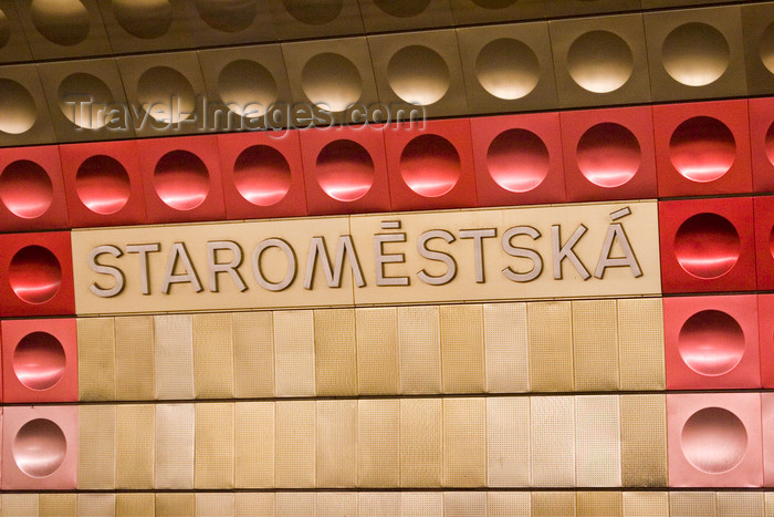 czech450: Staromestska Station. Prague Subway system. Czech Republic - photo by H.Olarte - (c) Travel-Images.com - Stock Photography agency - Image Bank