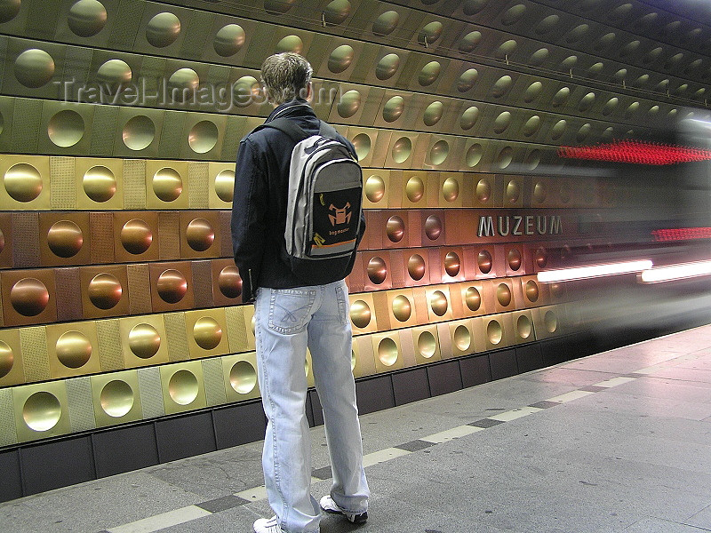 czech475: Prague, Czech Republic: Underground - passenger at Muzeum subway station - photo by J.Kaman - (c) Travel-Images.com - Stock Photography agency - Image Bank