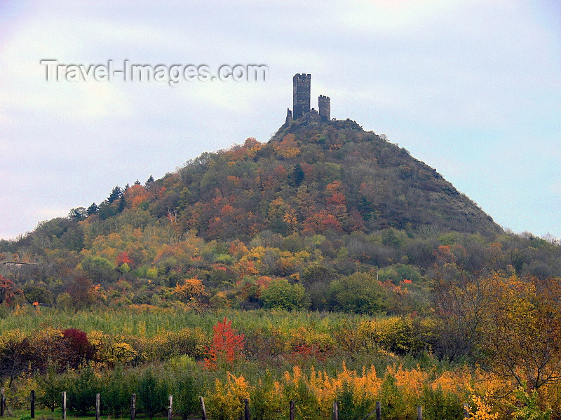 czech505: Czech Republic - Ceske Stredohori mountains: Hazmburk castle hill - Usti nad Labem Region - photo by J.Kaman - (c) Travel-Images.com - Stock Photography agency - Image Bank