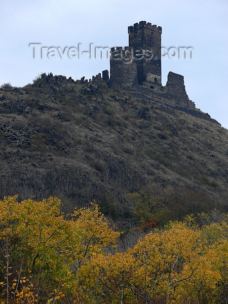 czech506: Czech Republic - Ceske stredohori mountains: Hazmburk castle - Usti nad Labem Region - photo by J.Kaman - (c) Travel-Images.com - Stock Photography agency - Image Bank