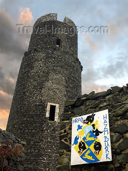 czech508: Czech Republic - Ceske Stredohori mountains: Hazmburk castle - tower - Usti nad Labem Region - photo by J.Kaman - (c) Travel-Images.com - Stock Photography agency - Image Bank