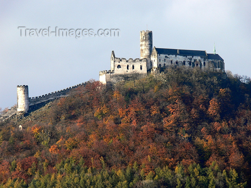 czech514: Czech Republic - Okna - Ceska Lipa District: Bezdez castle - Liberec Region - photo by J.Kaman - (c) Travel-Images.com - Stock Photography agency - Image Bank