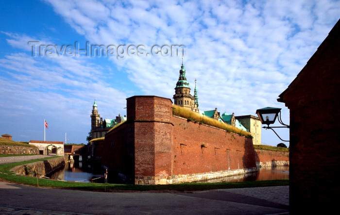 denmark25: Helsingør, Zealand, Denmark: Kronborg Castle - controls one of the few outlets to the Baltic Sea - photo by J.Fekete - (c) Travel-Images.com - Stock Photography agency - Image Bank