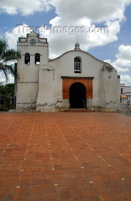 dominican127: Higüey, Dominican Republic: San Dionisio church, built in 1572 - photo by M.Torres - (c) Travel-Images.com - Stock Photography agency - Image Bank