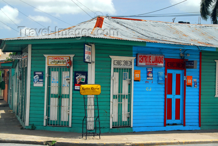 dominican135: Higüey, Dominican Republic: wooden building with strong colours - photo by M.Torres - (c) Travel-Images.com - Stock Photography agency - Image Bank