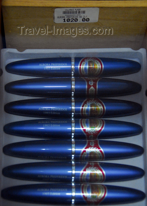 dominican230: La Romana, Dominican Republic: cigars - Aurora Preferidos, 1903 edition - photo by M.Torres - (c) Travel-Images.com - Stock Photography agency - Image Bank