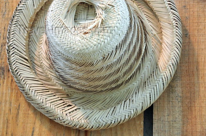 dominican270: El Catey, Samaná province, Dominican republic: straw hat from above - Samaná El Catey International Airport - photo by M.Torres - (c) Travel-Images.com - Stock Photography agency - Image Bank