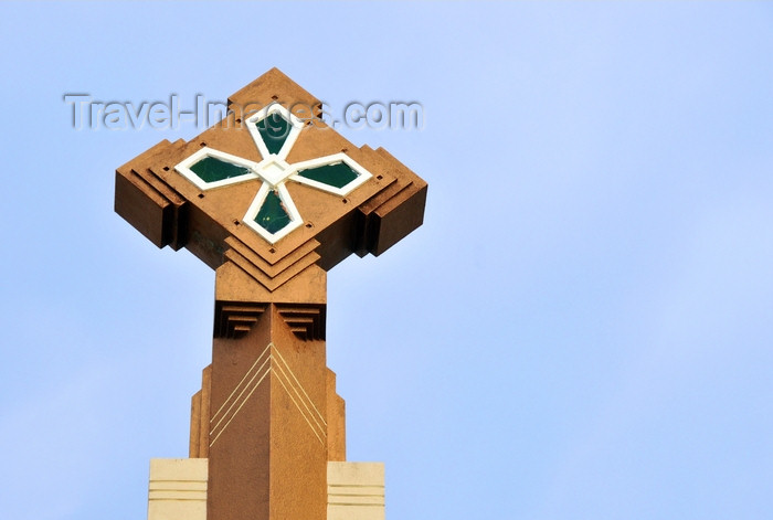 dominican285: Puerto Plata, Dominican republic: cross atop the Cathedral of San Felipe - Catedral de San Felipe Apóstol - photo by M.Torres - (c) Travel-Images.com - Stock Photography agency - Image Bank