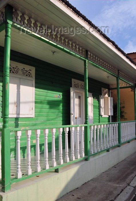 dominican304: Puerto Plata, Dominican republic: green façade of a Creole house - photo by M.Torres - (c) Travel-Images.com - Stock Photography agency - Image Bank