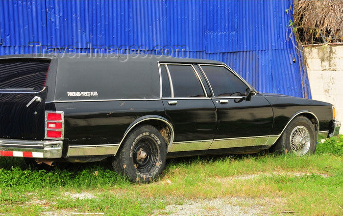 dominican305: Puerto Plata, Dominican republic: old hearse - photo by M.Torres - (c) Travel-Images.com - Stock Photography agency - Image Bank