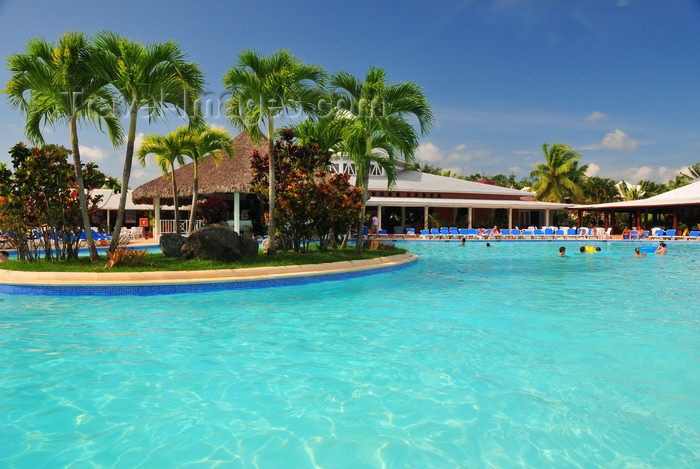 dominican334: Río San Juan, María Trinidad Sánchez province, Dominican republic: main pool at the Bahia Principe resort - photo by M.Torres - (c) Travel-Images.com - Stock Photography agency - Image Bank