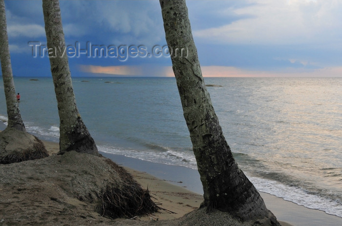 dominican339: Río San Juan, María Trinidad Sánchez province, Dominican republic: hurricane on the horizon - photo by M.Torres - (c) Travel-Images.com - Stock Photography agency - Image Bank