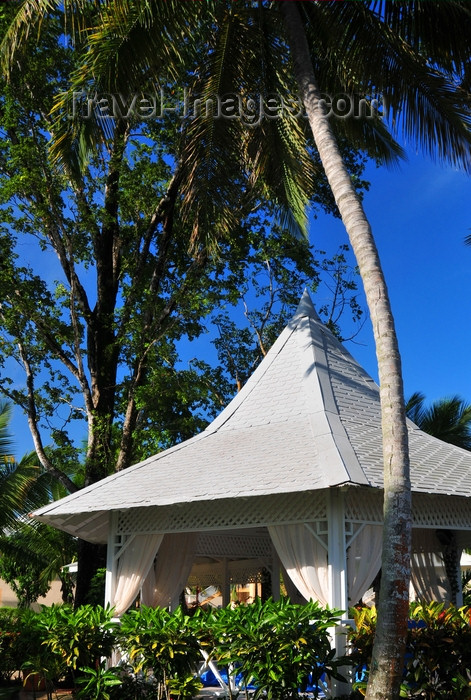 dominican342: Río San Juan, María Trinidad Sánchez province, Dominican republic: gazebo used for wedding ceremonies - Bahia Principe resort - photo by M.Torres - (c) Travel-Images.com - Stock Photography agency - Image Bank