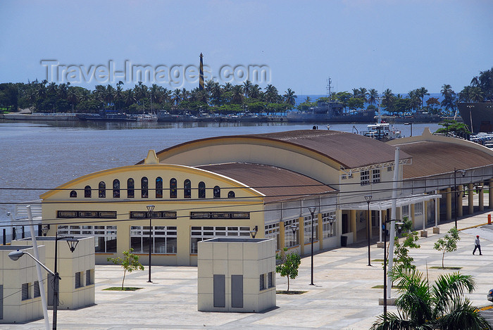 dominican56: Santo Domingo, Dominican Republic: harbour buildings - customs - Malecon - aduana - Puerto de Santo Domingo - photo by M.Torres - (c) Travel-Images.com - Stock Photography agency - Image Bank