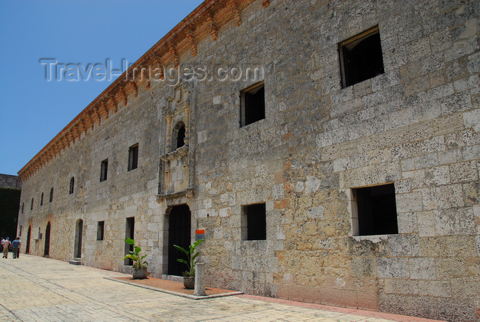 dominican65: Santo Domingo, Dominican Republic: Museum of the Royal Houses - Museo de las Casas Reales - Ciudad Colonial - photo by M.Torres - (c) Travel-Images.com - Stock Photography agency - Image Bank