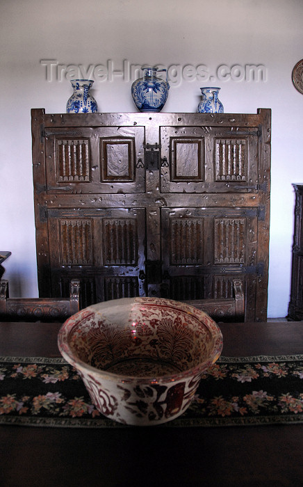 dominican7: Santo Domingo, Dominican Republic: Alcazar de Colon - the Ladies room - colonial furniture - Salon de las Doncellas - Ciudad Colonial - Unesco World Heritage - photo by M.Torres - (c) Travel-Images.com - Stock Photography agency - Image Bank